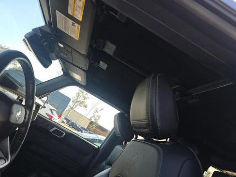 Used 2025 Ford Bronco Outer Banks image 11