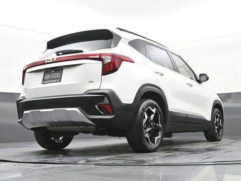 Used 2024 Kia Seltos EX image 50