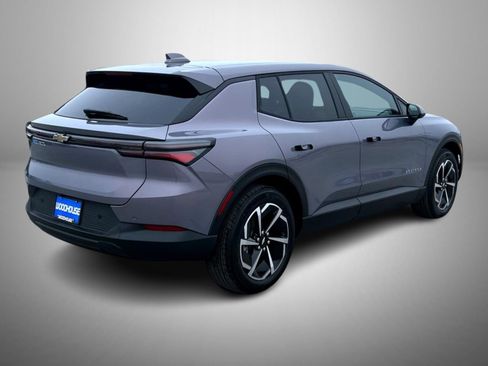 New 2026 Chevrolet Equinox EV LT image 5