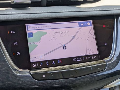 Certified 2024 Cadillac XT6 Premium Luxury w/ Technology Package FWD image 28