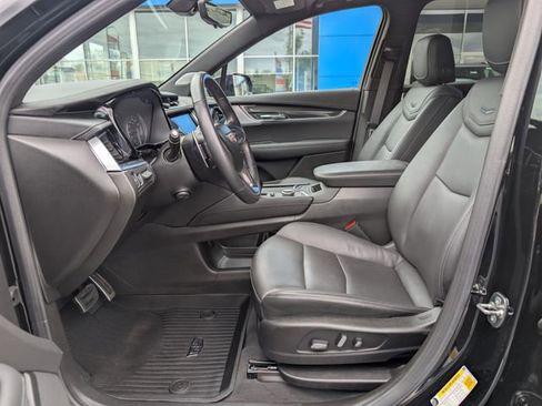 Used 2024 Cadillac XT6 Sport w/ Technology Package AWD/4WD image 10