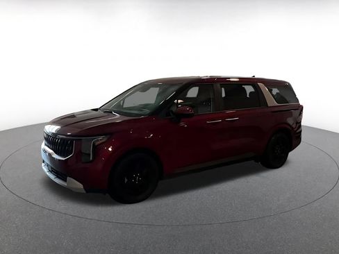 Used 2026 Kia Carnival FWD image 4