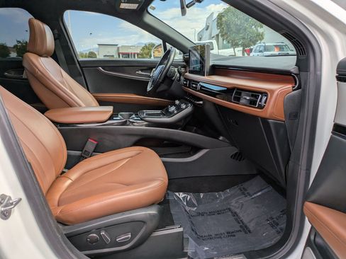 Used 2022 Lincoln Nautilus Reserve w/ Equipment Group 202A AWD/4WD image 31