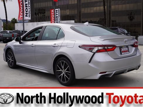 Certified 2023 Toyota Camry SE image 3