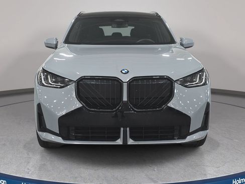 Used 2025 BMW X3 xDrive30i w/ M Sport Package AWD/4WD image 3