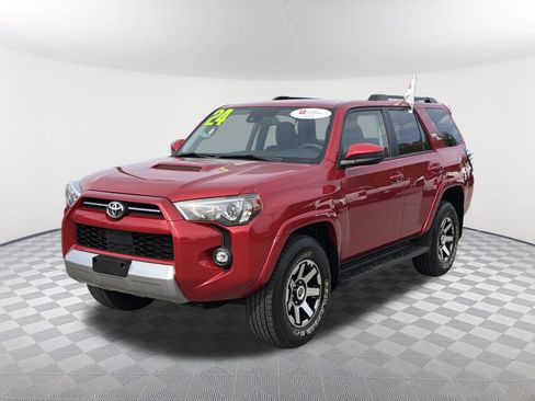 Used 2024 Toyota 4Runner TRD Off-Road image 3