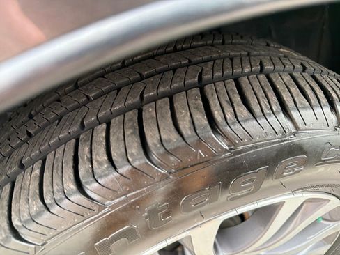 Used 2019 Toyota Sienna XLE image 31