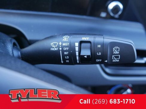 Used 2024 Kia Seltos LX AWD/4WD image 24