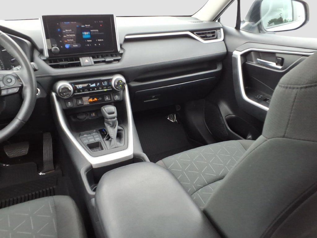 Used 2024 Toyota RAV4 XLE w/ Convenience Package AWD/4WD image 14