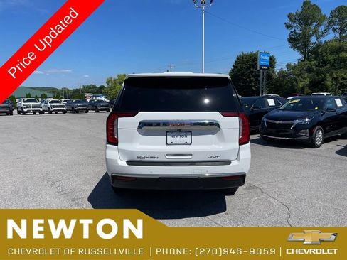 Used 2023 GMC Yukon XL SLT AWD/4WD image 44