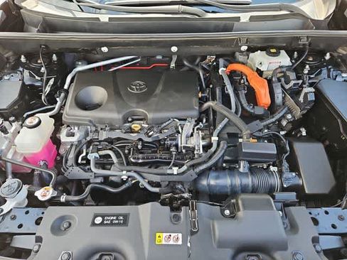 Used 2020 Toyota RAV4 XLE w/ Convenience Package AWD/4WD image 12