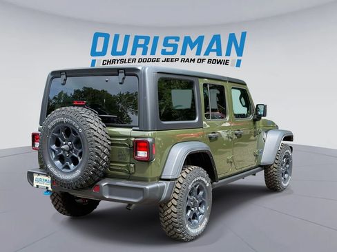 Used 2023 Jeep Wrangler Unlimited w/ Cold Weather Group AWD/4WD image 2