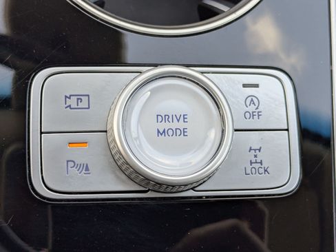 Used 2025 Genesis GV80 2.5T Standard AWD/4WD image 29