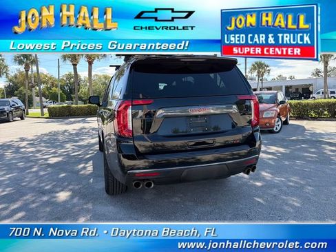Used 2023 GMC Yukon AT4 w/ Technology Package AWD/4WD image 7