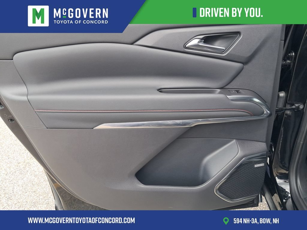 Used 2024 Chevrolet Traverse RS AWD/4WD image 20
