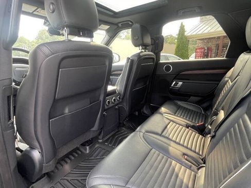 Used 2019 Land Rover Discovery HSE AWD/4WD image 13