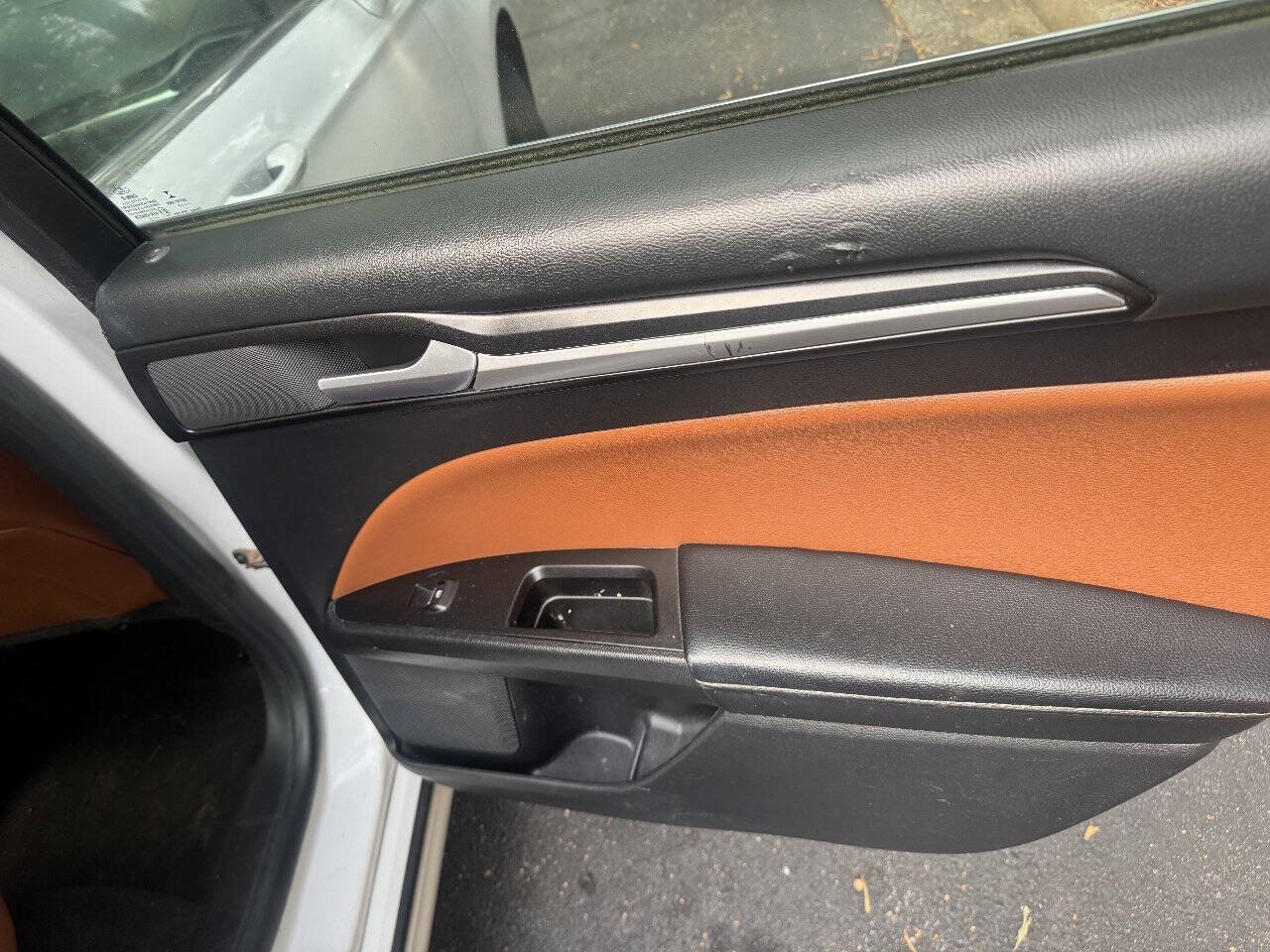 Used 2019 Ford Fusion Titanium AWD/4WD image 23
