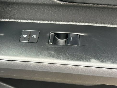 Certified 2025 Toyota Tacoma SR5 RWD image 22