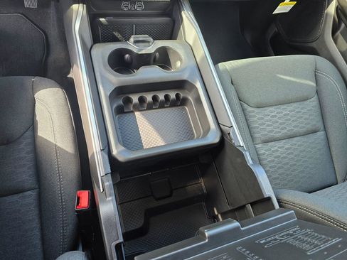 New 2026 RAM 1500 Big Horn AWD/4WD image 25