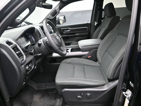Used 2025 RAM 1500 Big Horn RWD image 16