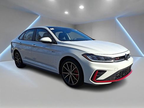 Certified 2025 Volkswagen Jetta GLI Autobahn image 3