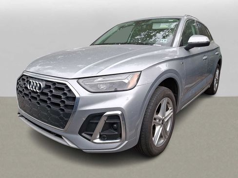 Used 2023 Audi Q5 e Premium w/ Convenience Package AWD/4WD image 1