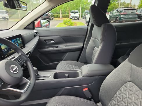 New 2026 Nissan Kicks SV FWD image 17