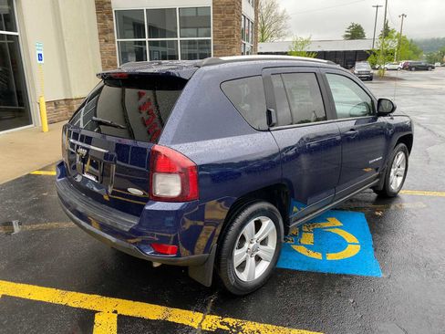 Used 2014 Jeep Compass Latitude AWD/4WD image 4