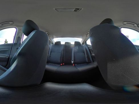 Used 2025 Nissan Versa SV image 40