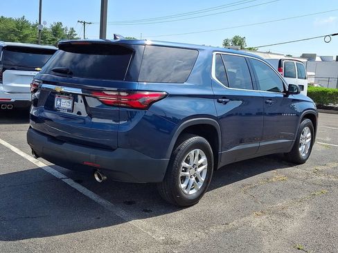 Used 2022 Chevrolet Traverse LS FWD image 12