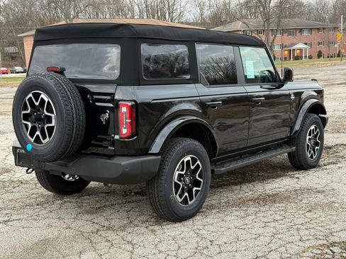 New 2025 Ford Bronco Outer Banks image 6