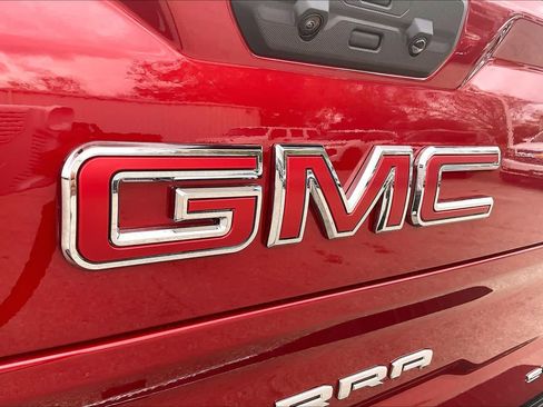 Certified 2026 GMC Sierra 1500 SLT image 53