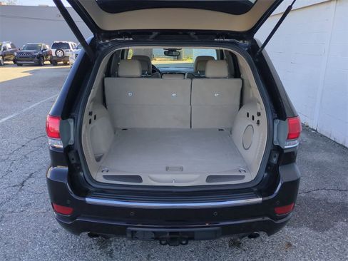 Used 2019 Jeep Grand Cherokee Overland image 34