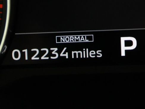 Used 2024 Mitsubishi Outlander SE image 21