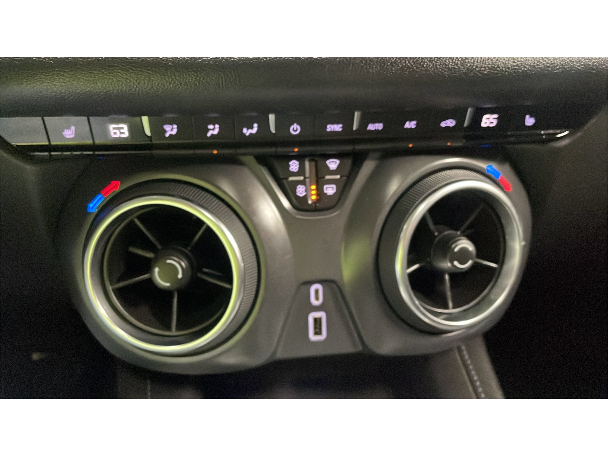 Used 2021 Chevrolet Blazer LT w/ Redline Edition AWD/4WD image 12