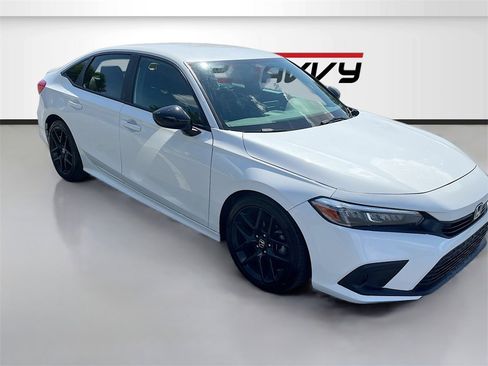 Used 2024 Honda Civic Sport image 1