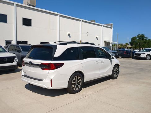 New 2026 Honda Odyssey EX-L image 6