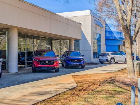 Used 2020 Buick Enclave Essence image 10