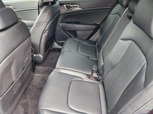 Certified 2026 Kia Sportage EX w/ EX Panorama Roof Package image 28