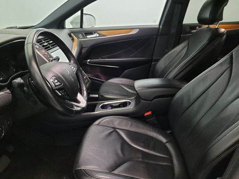 Used 2019 Lincoln MKC Reserve FWD image 17