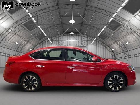 Used 2019 Nissan Sentra SR image 4