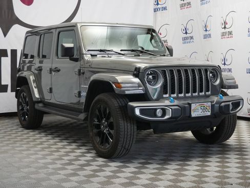 Used 2022 Jeep Wrangler Unlimited Sahara image 3
