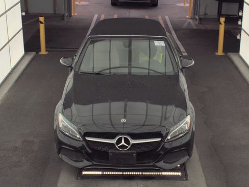 Used 2018 Mercedes-Benz C 300 Cabriolet image 2