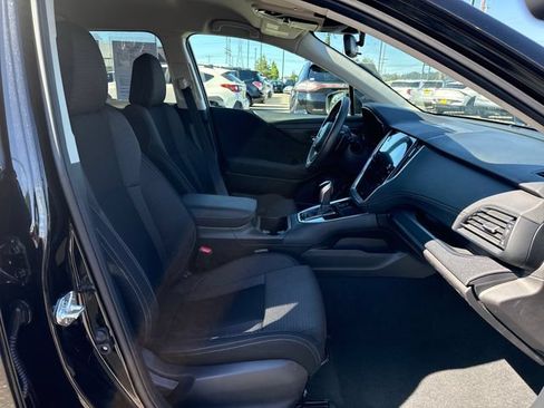 Used 2023 Subaru Outback Premium AWD/4WD image 9