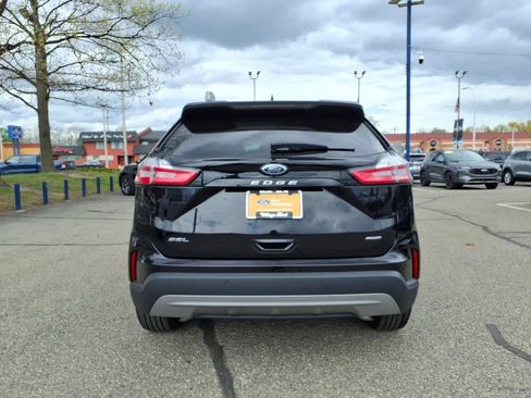 Certified 2024 Ford Edge SEL w/ Convenience Package AWD/4WD image 7