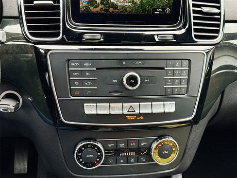 Used 2018 Mercedes-Benz GLE 350 4MATIC image 18