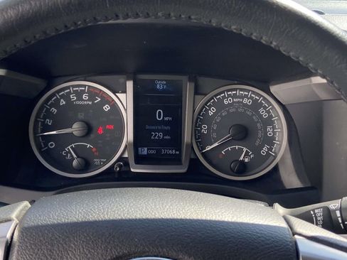 Used 2023 Toyota Tacoma SR5 w/ Technology Package AWD/4WD image 37