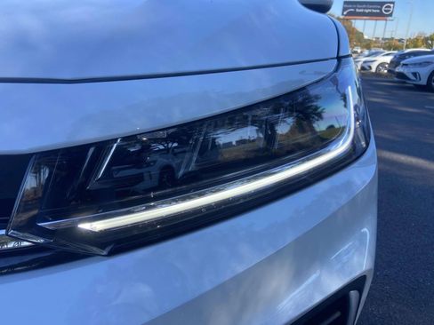 New 2026 Volkswagen Jetta SE FWD image 5