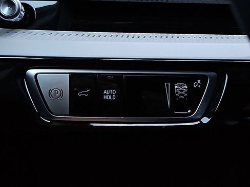 New 2025 Cadillac Optiq Sport 1 w/ LPO, ONYX Package image 15