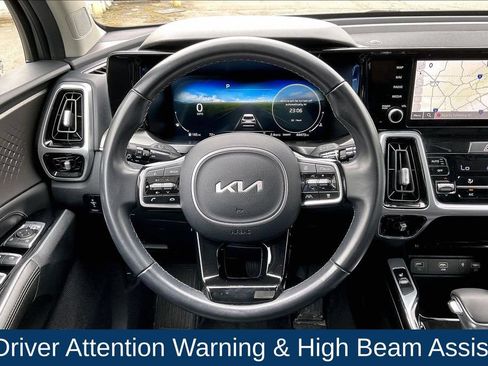 Used 2023 Kia Sorento SX AWD/4WD image 10